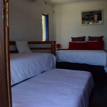Oudtshoorn Homestay Accommodation Bagian luar foto